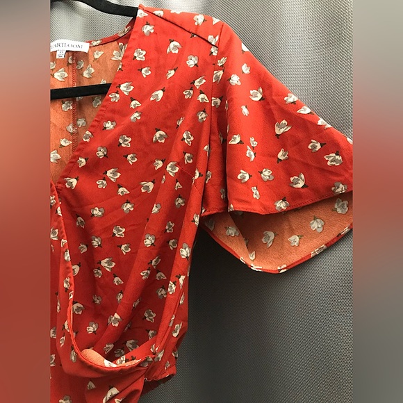 Heartloom floral print short sleeve crop top size xs - Picture 3 of 4